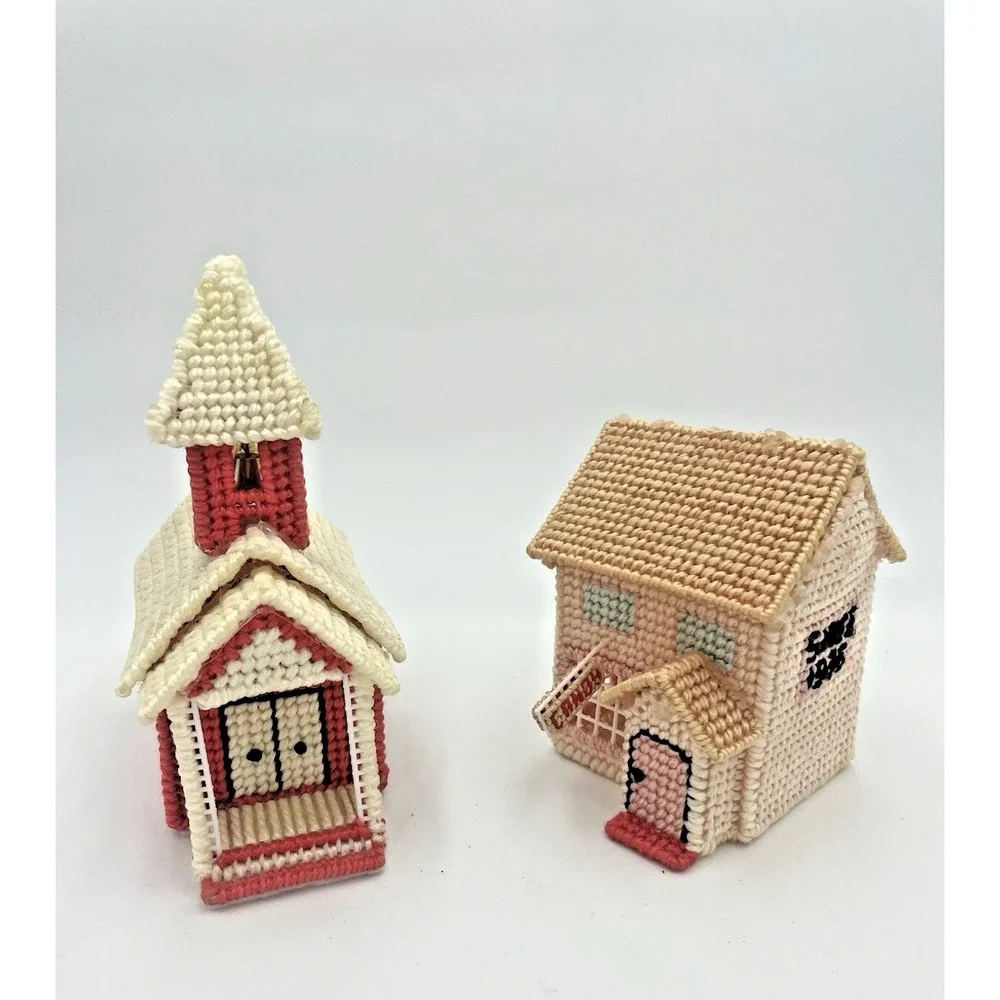 Vtg 70s Handmade Yarn Needlepoint Completed‎ School House Candy Plastic Canvas